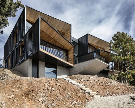 نظارت بر ساخت ویلا؛ راهنمای کامل کنترل پروژههای ساختمانی لوکس