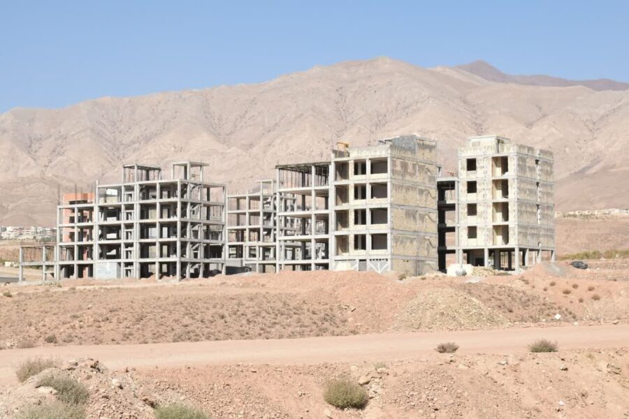 دولتهای مختلف وظیفه خود را در ساماندهی مسکن رها کردند و کار دست سفته بازان افتاد