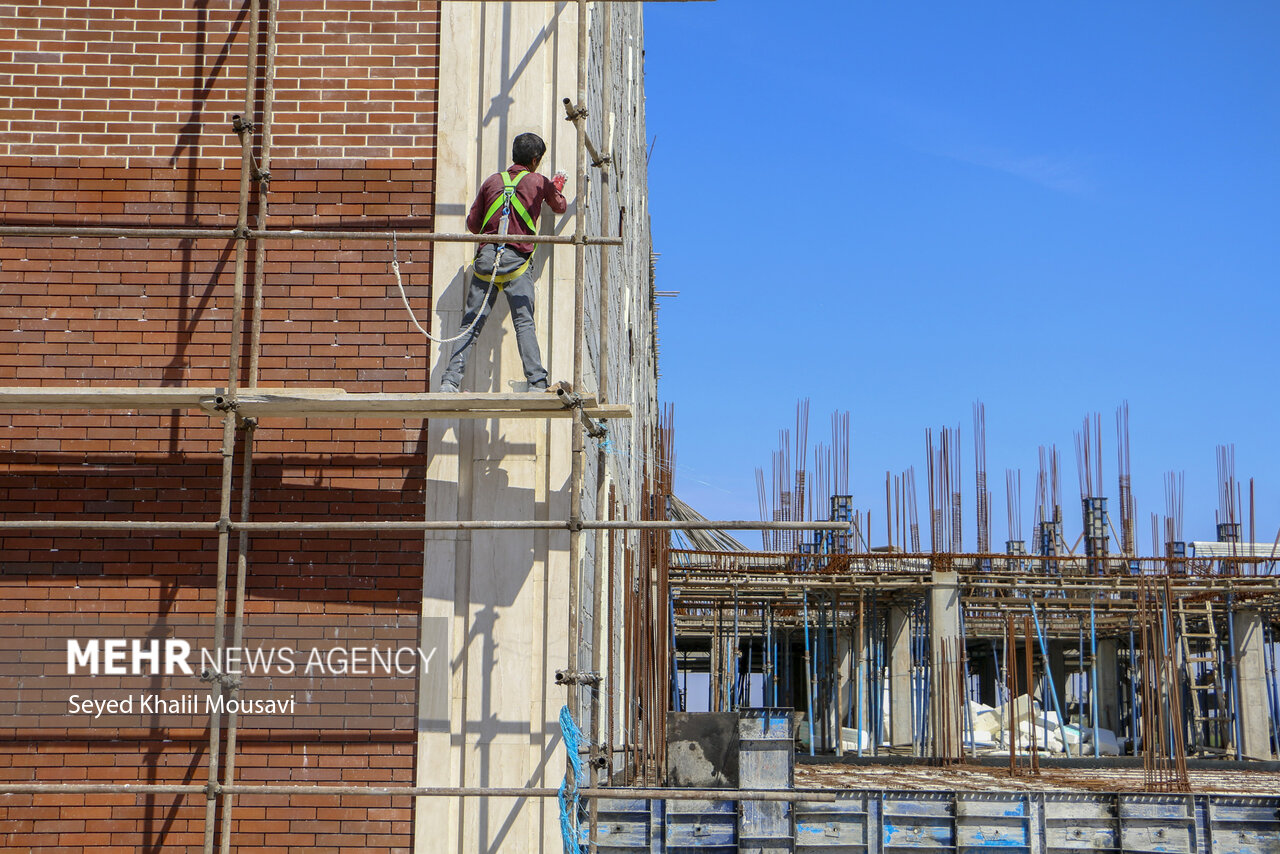 ۷۷ هزار واحد مسکونی به مشمولان قانون جوانی جمعیت واگذار شد