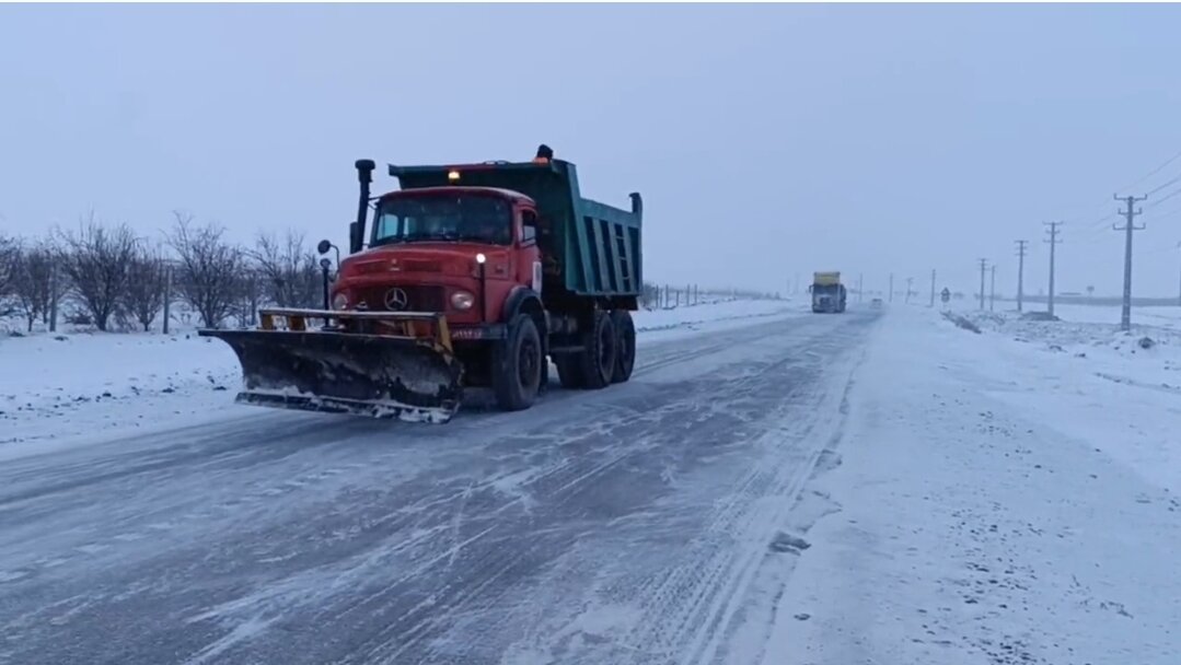 برفروبی ۶۸ هزار کیلومتر از جاده‌های کشور