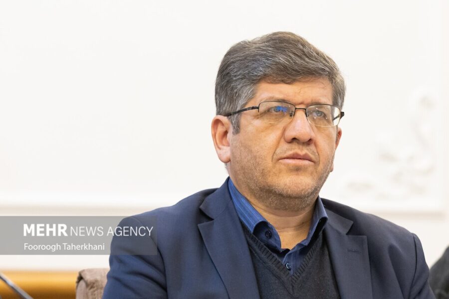 توسعه قطارهای حومه‌ای راهکار کاهش ترافیک، تصادفات و مصرف سوخت است