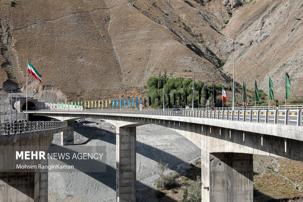 ۴.۵ همت درآمد معوق عوارض آزادراه‌ها در بودجه ۱۴۰۵ هدف‌گذاری شد