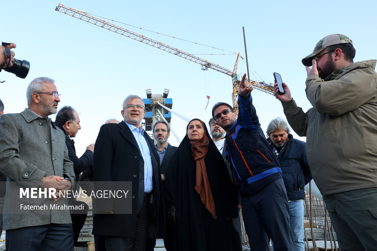 صادق: کنارگذر شمالی کرج تا پایان امسال تکمیل می‌شود