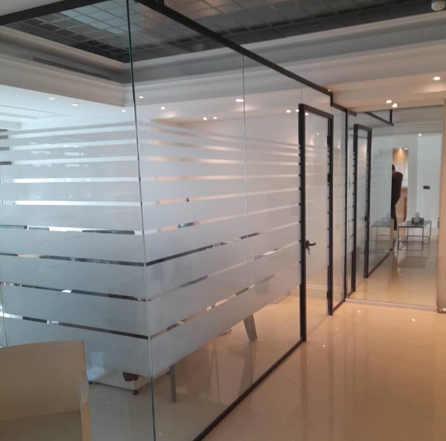 پارتیشن شیشه ای