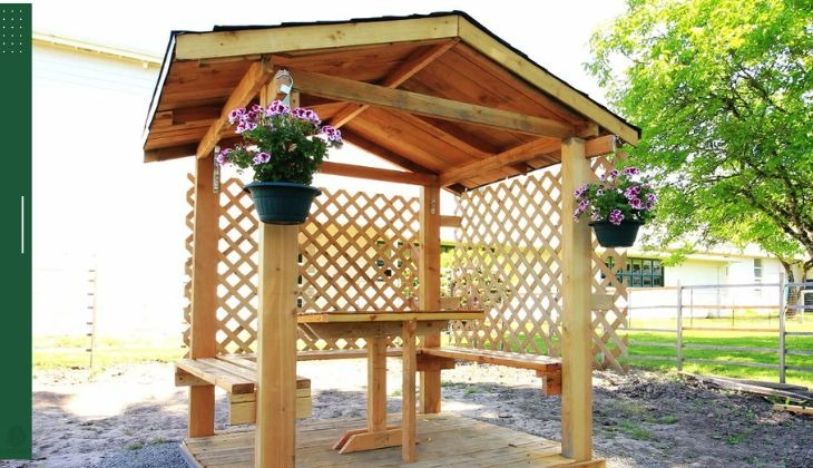 آلاچیق برای حیاط کوچک