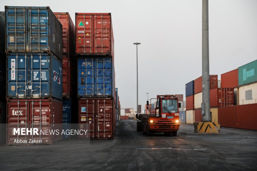 صادرات مناطق آزاد از مرز یک میلیارد دلار عبور کرد